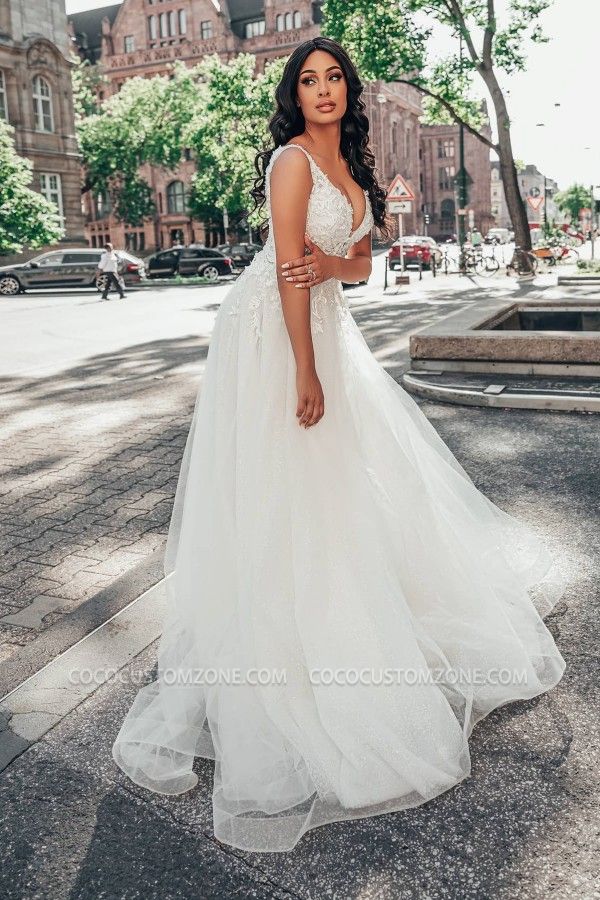Simple V-neck and floor-length sleeveless ruffle wedding dress | A-line lace wedding dress
