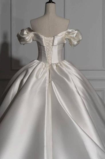 Romantic Off-the-shoulder Satin Ball Wedding Dress_4