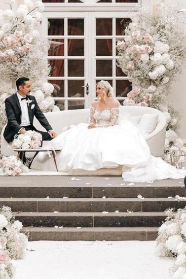 Vintage White Long-sleeved Satin Wedding Dress_2