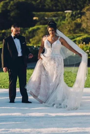 Romantic sleeveless v-neck lace wedding gown | applique wedding dress_5
