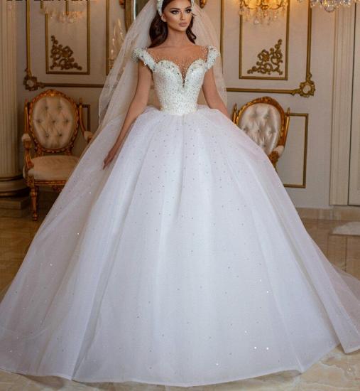Pure and perfect princess white A-line long-sleeved wedding dress_4