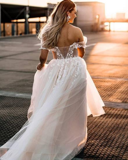 A-line V-neck lace wedding dress with flowers_7