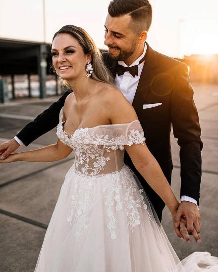 A-line V-neck lace wedding dress with flowers_4