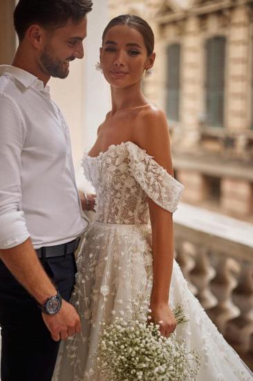 A-line Tulle Lace Wedding Dress With Flowers_3