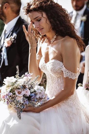 Vintage A-Line Card Shoulder Lace and Tulle Wedding Dress_2