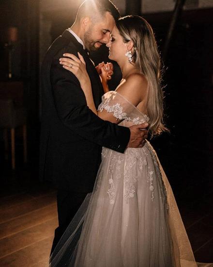 A-line V-neck lace wedding dress with flowers_9