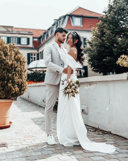 Simple Sweetheart Neck Card Shoulder and Floor Mermaid Wedding Dress with Ruffles_5